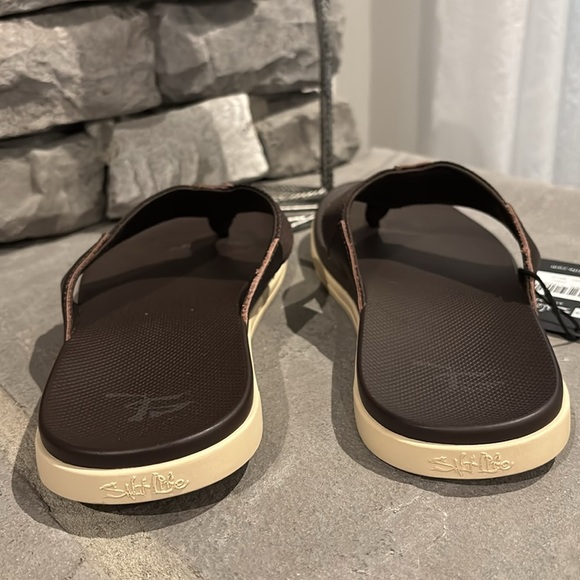 Salt Life Leather Upper,rubber outsole,textured insole, thong flip flops/sandals - Picture 4 of 11